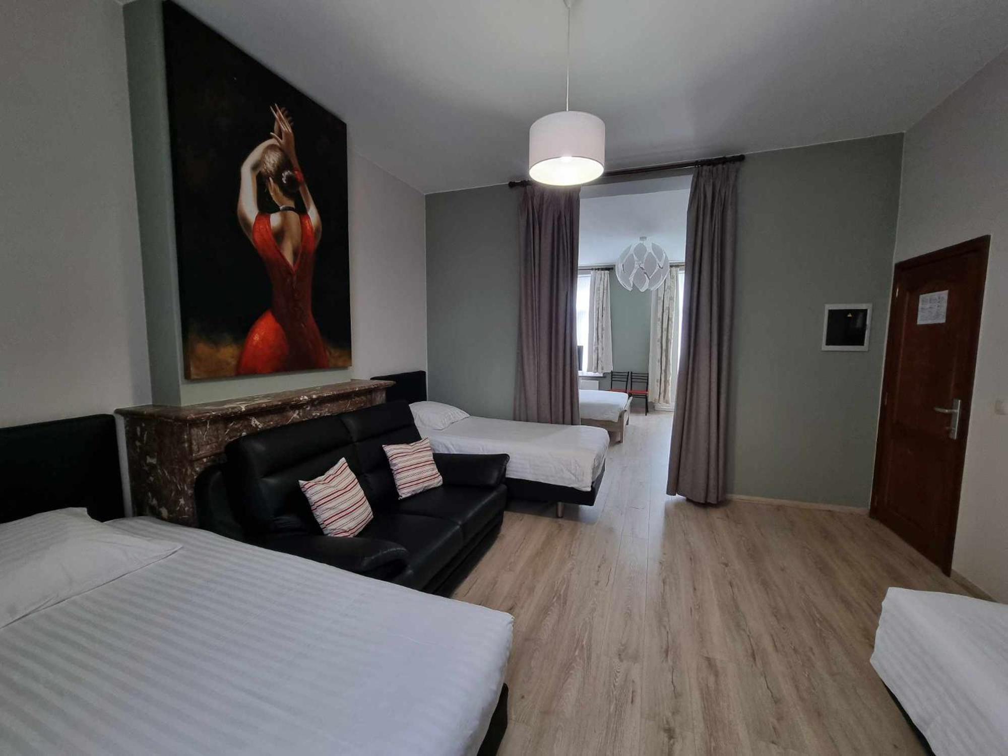 Apartments Marco Polo Midi Brussels Exterior photo